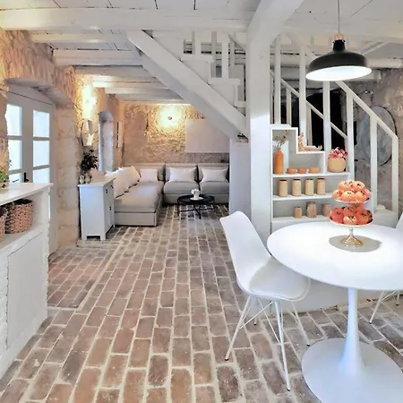 Holiday home Alisia, Wunderschoenes Natursteinhaus Bei Porec, Istrien, Kroatien