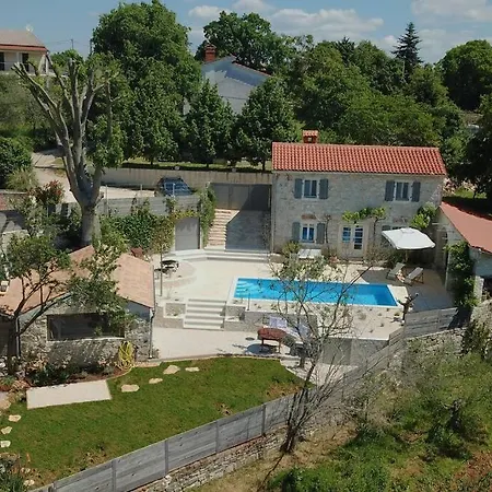 Vikendica Alisia, Wunderschoenes Natursteinhaus Bei Porec, Istrien, Kroatien
