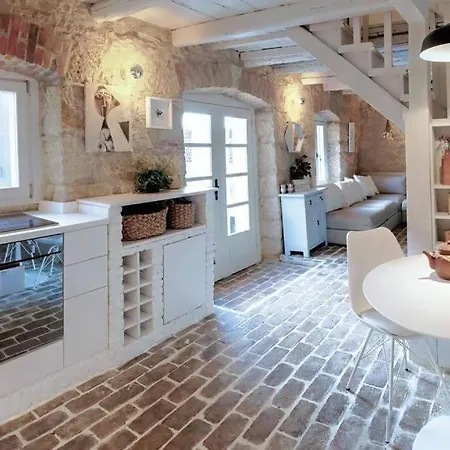 Alisia, Wunderschoenes Natursteinhaus Bei Porec, Istrien, Kroatien Feriehus Vranje Selo